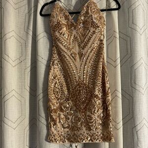 Main Strip, (1) Women’s, S, Rose Gold Sequin Dresses, NWT Lrg SOLD SEPARATE list